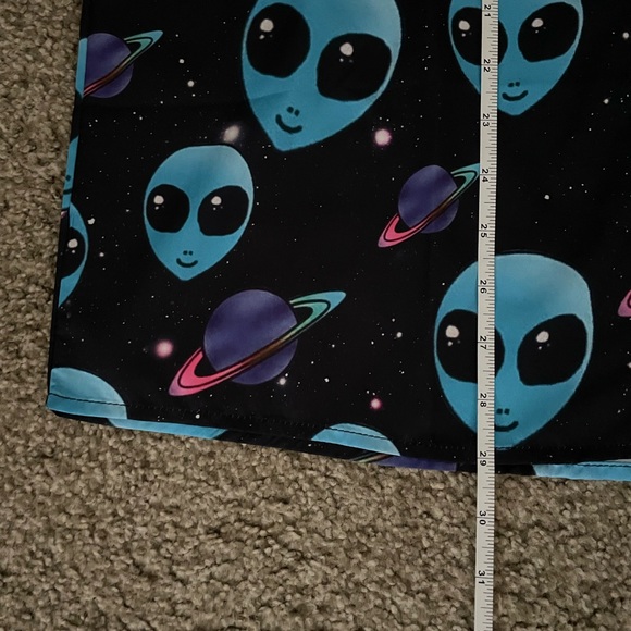 ROMWE Alien Spaceship Cartoon Graphic Button Down Shirt - Picture 5 of 7